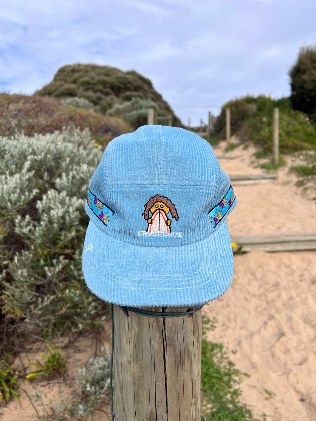 Reef thrasher blue corduroy hat